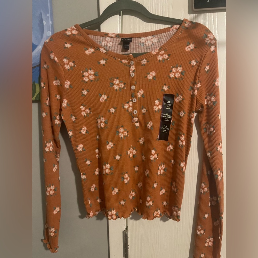 New w/ tags girls long sleeve xl 14/16